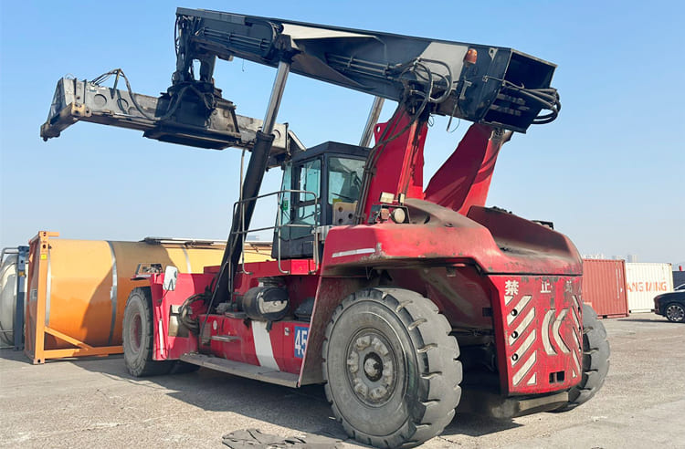 Used 45 Ton Reach Stacker for Sale in Tanzania